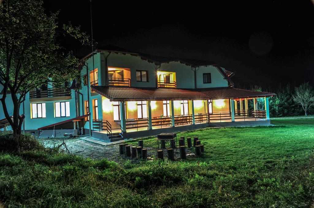 Rasarit De Soare Hotel Rotbav Exterior photo